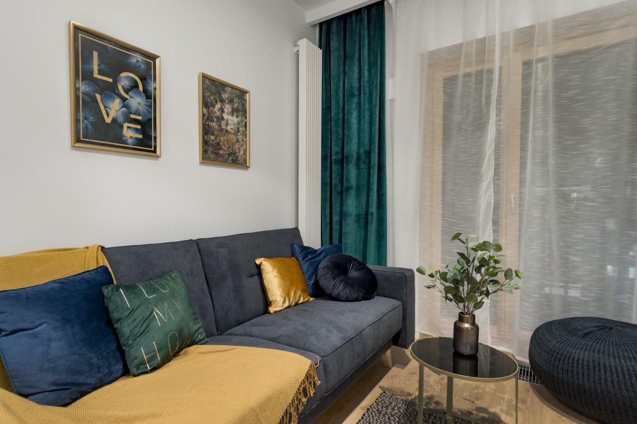 Mennica Residence Chic Apartment Варшава Экстерьер фото